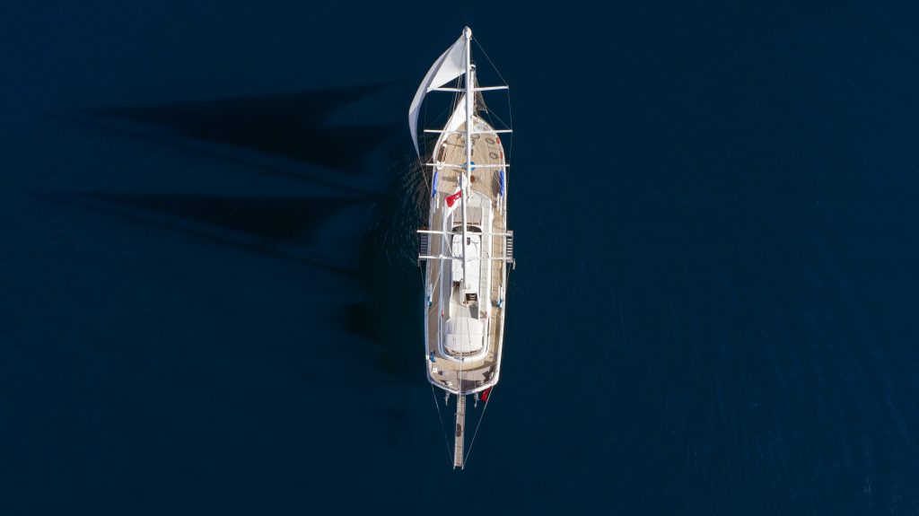 Yacht exterior image