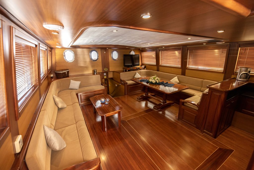 Yacht interior image