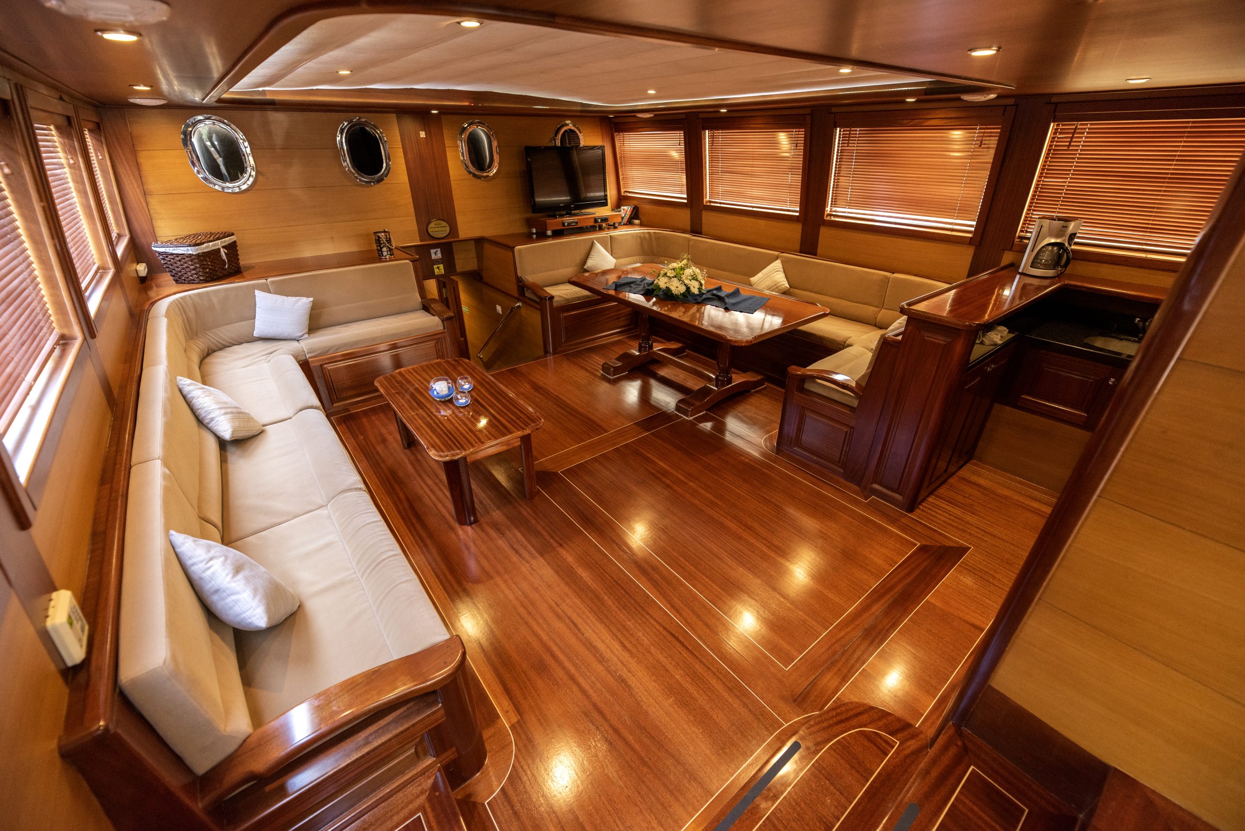 Yacht interior image