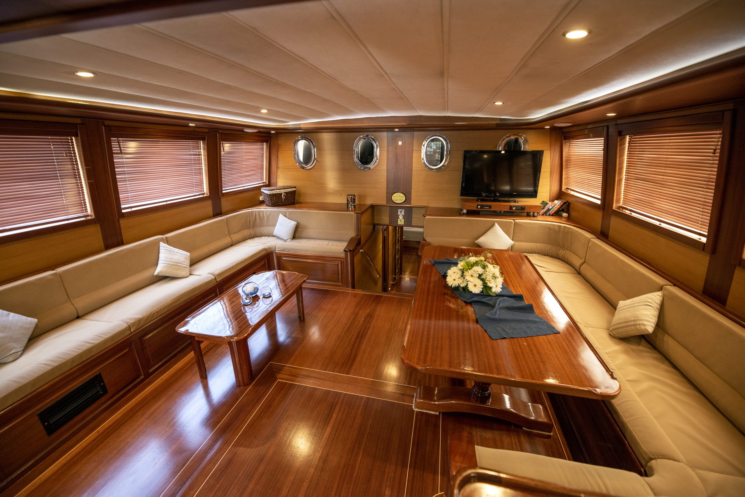 Yacht interior image