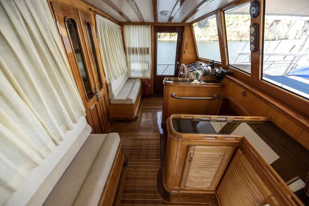 Yacht interior image