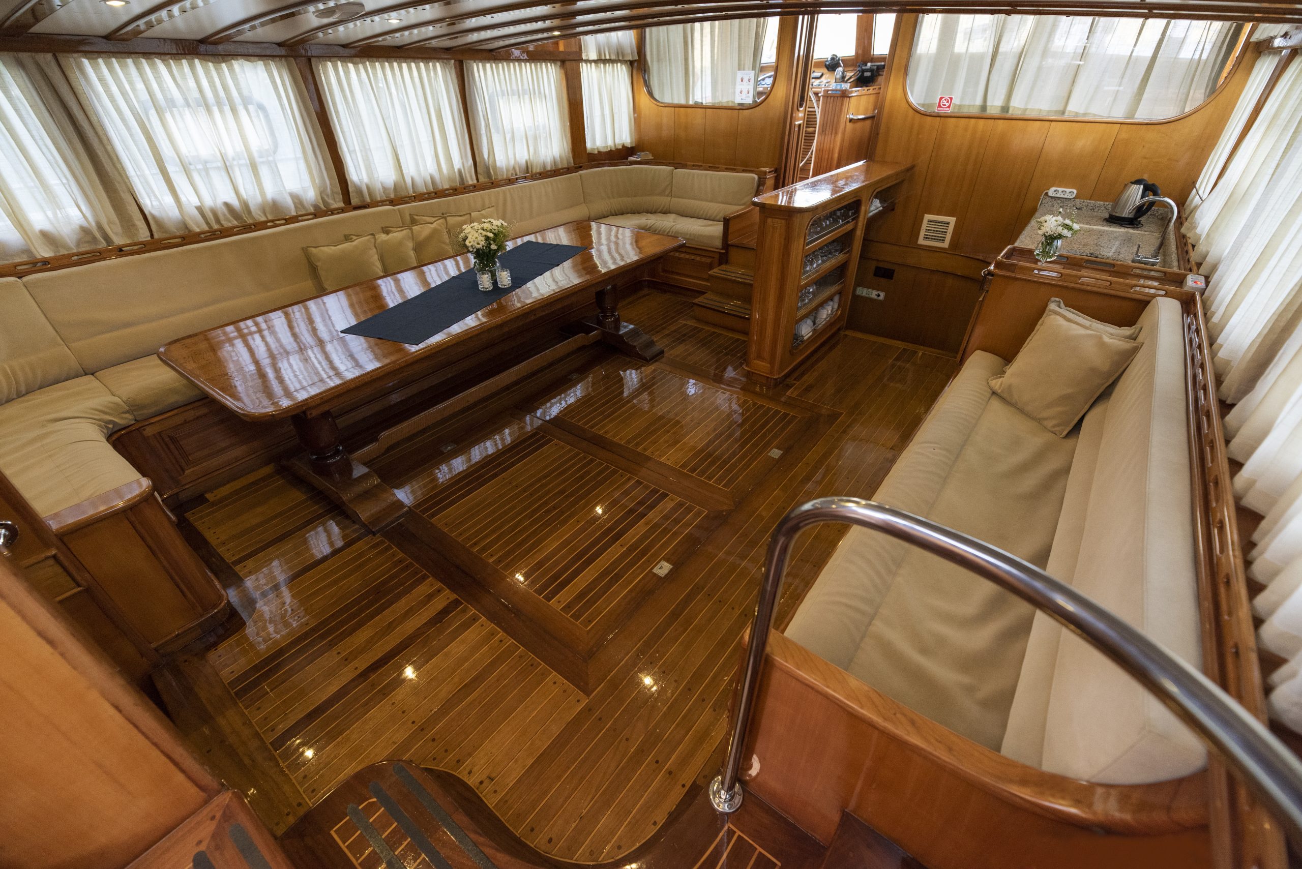 Yacht interior image