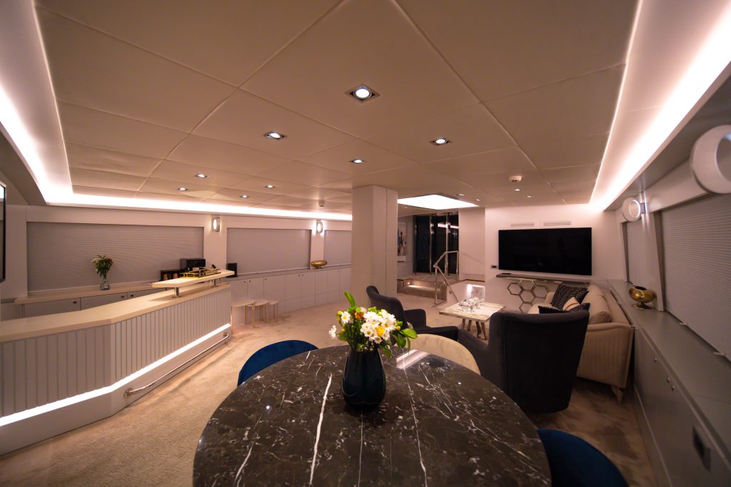 Yacht interior image