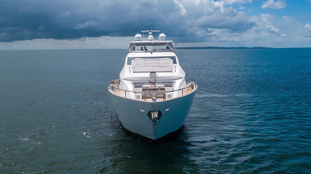 Yacht exterior image