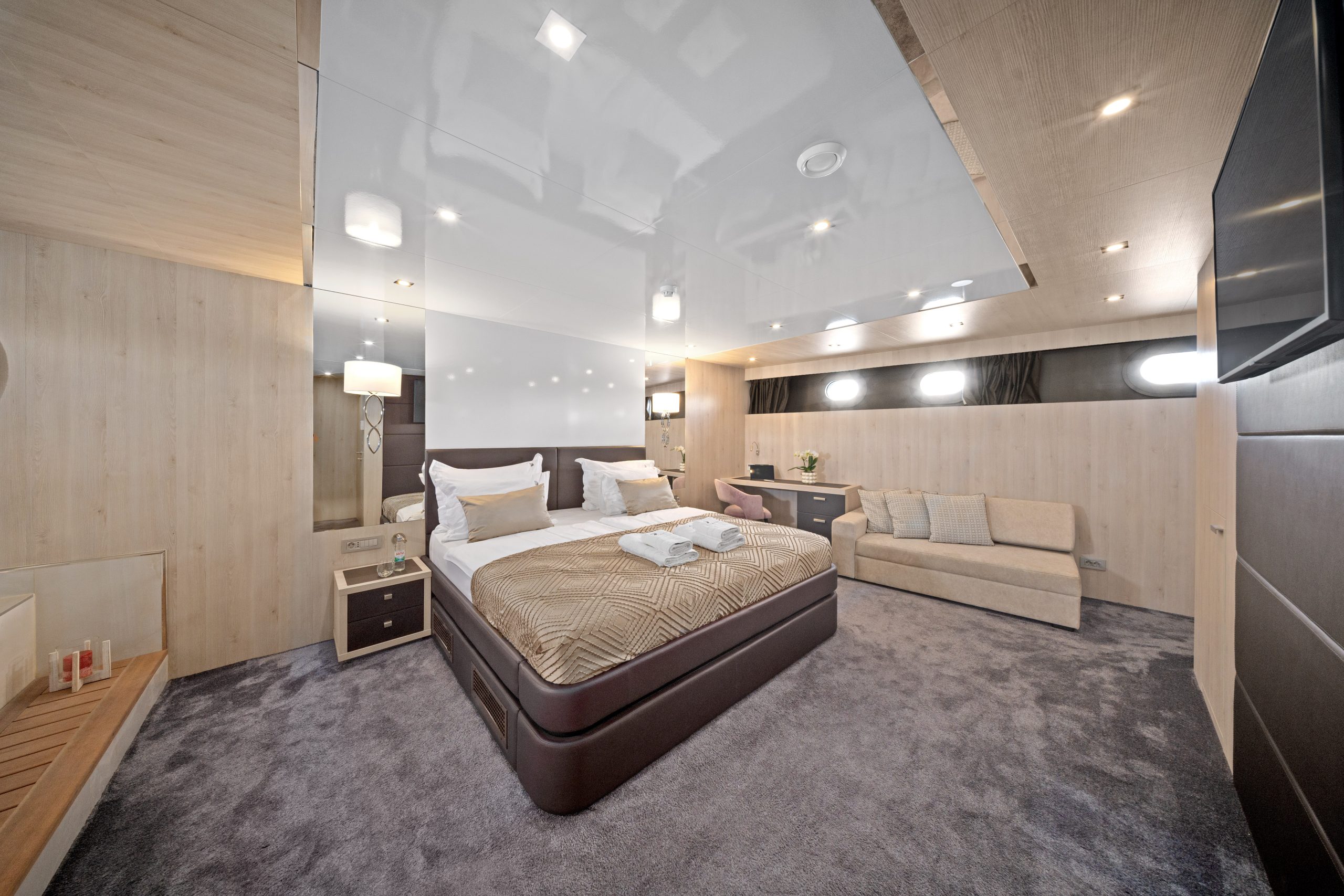 Yacht interior image