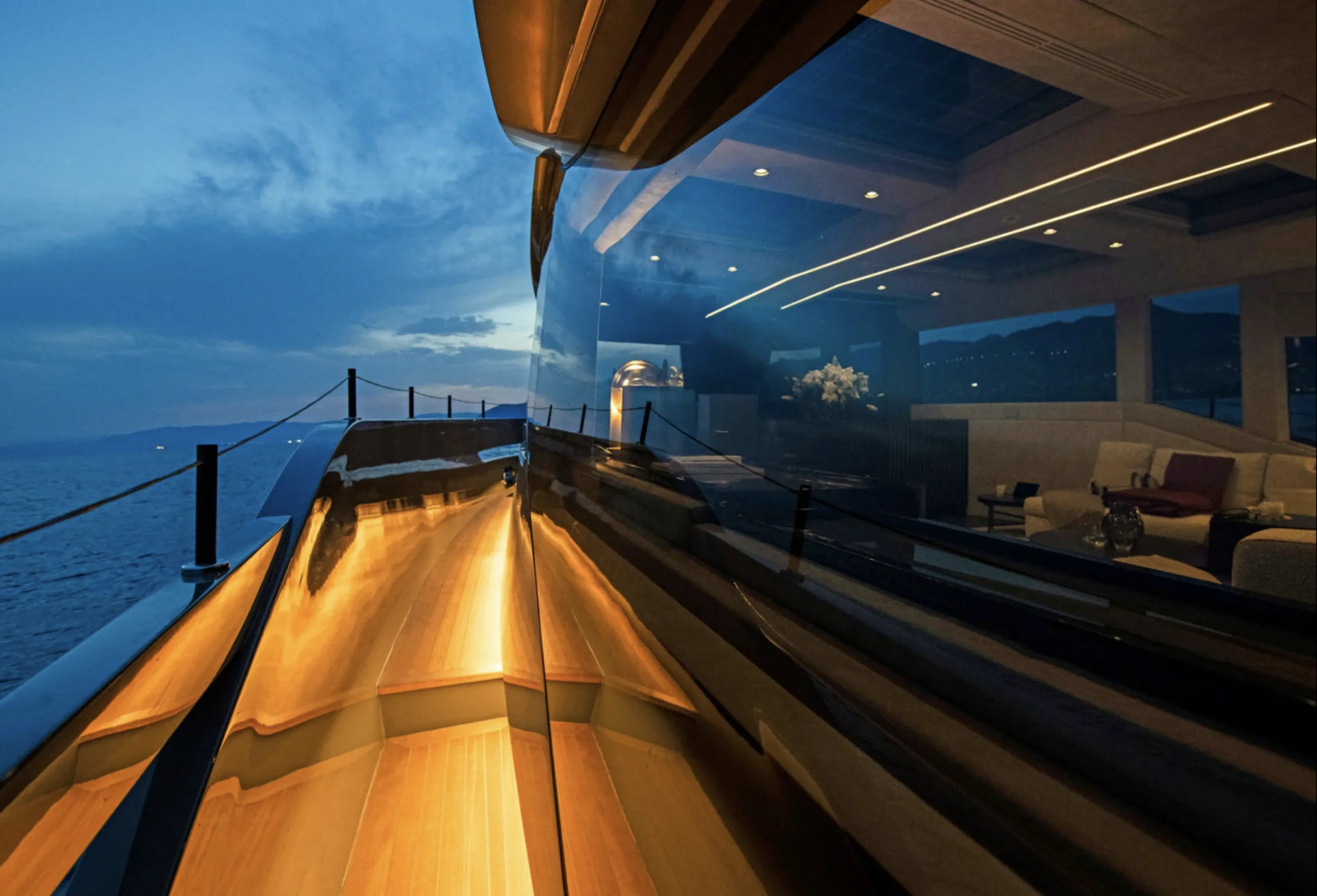 Yacht exterior image