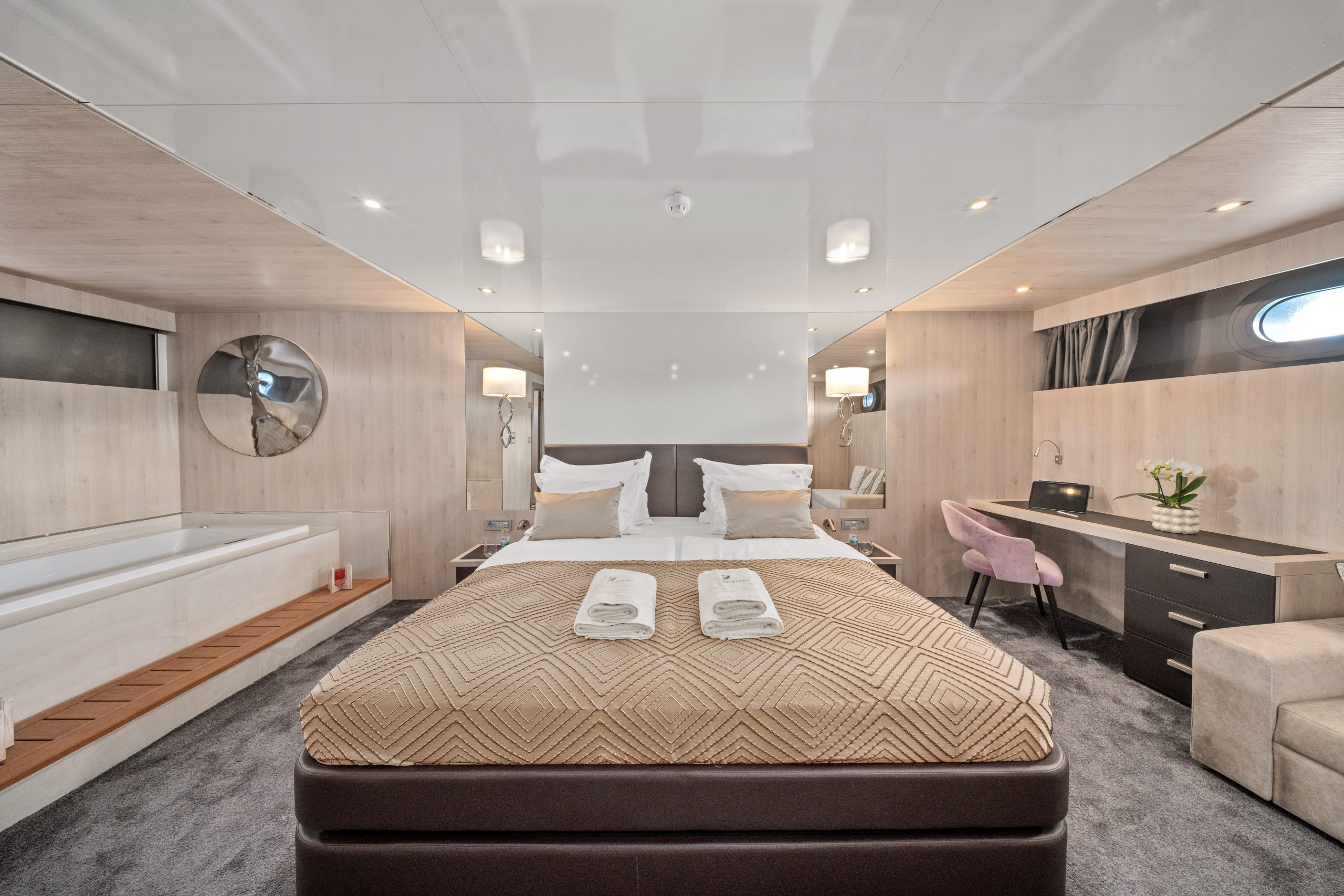 DALMATINO Master stateroom - Lower deck