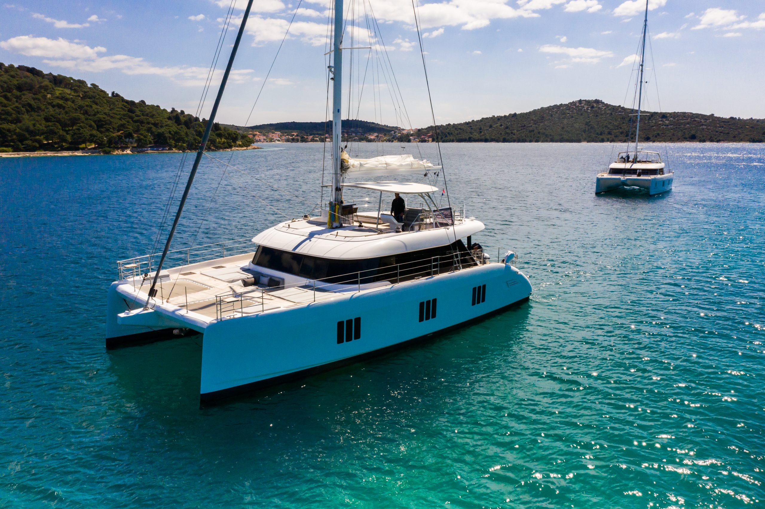 Yacht exterior image