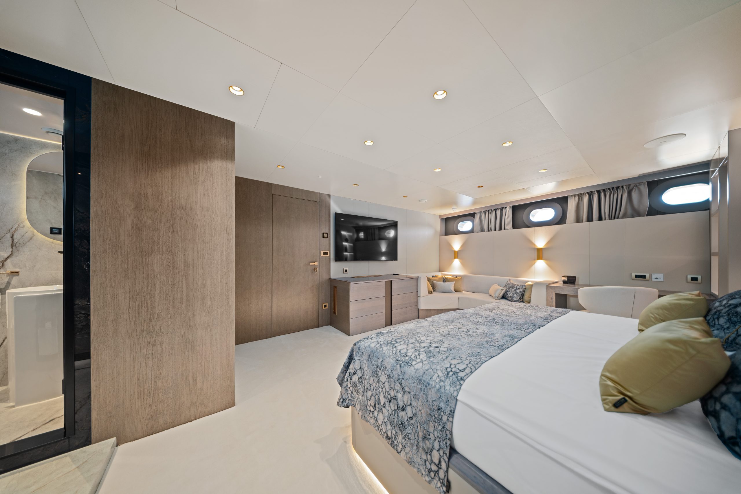 NOCTURNO VIP stateroom - Lower deck