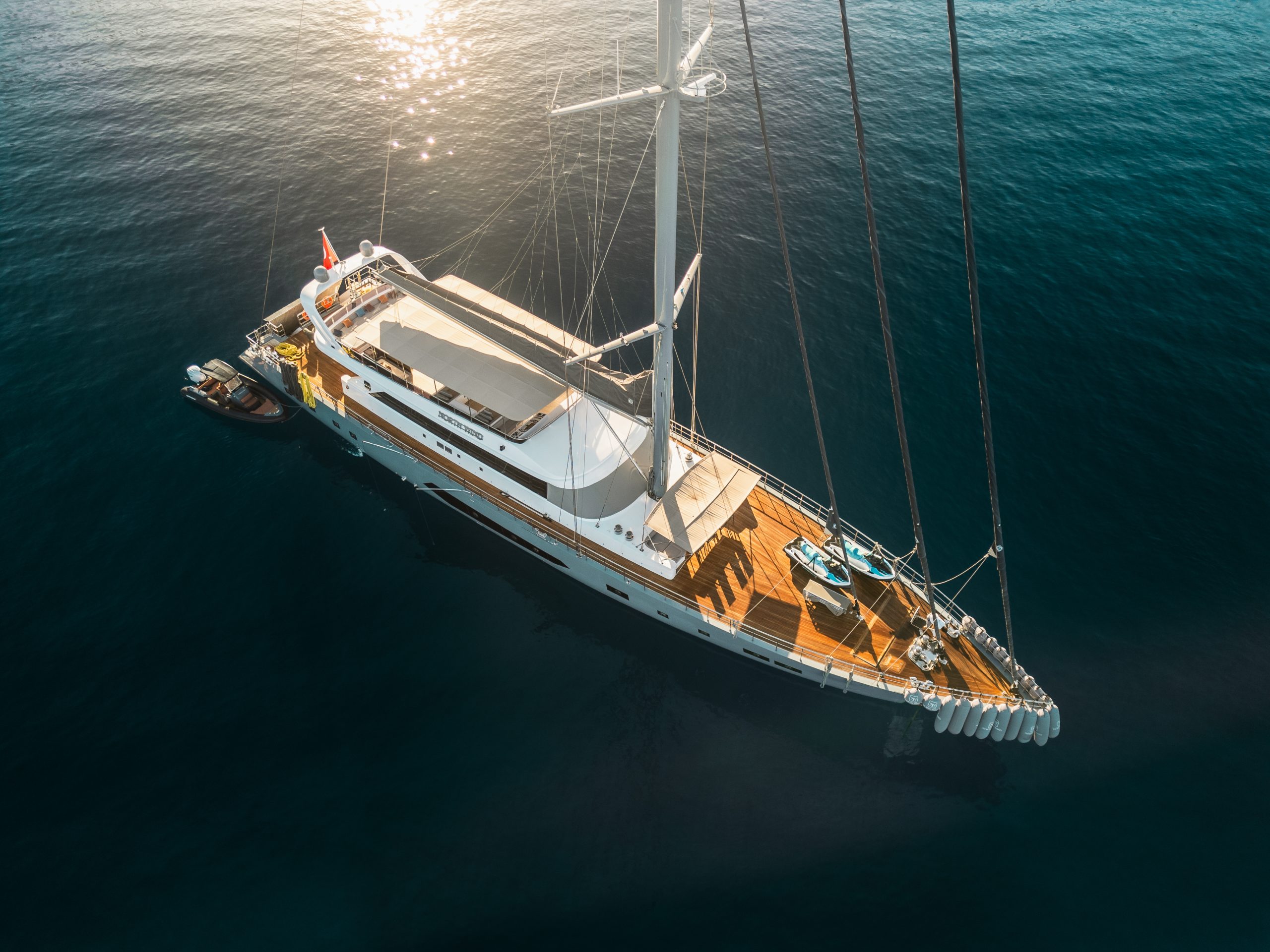 Yacht exterior image