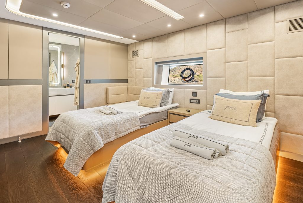 Yacht interior image