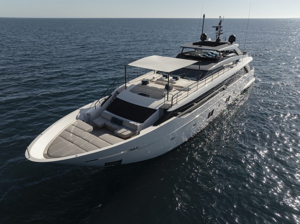 Yacht exterior image