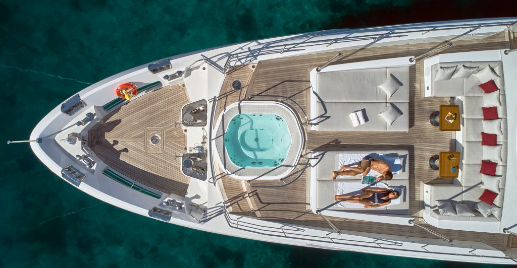 Yacht exterior image