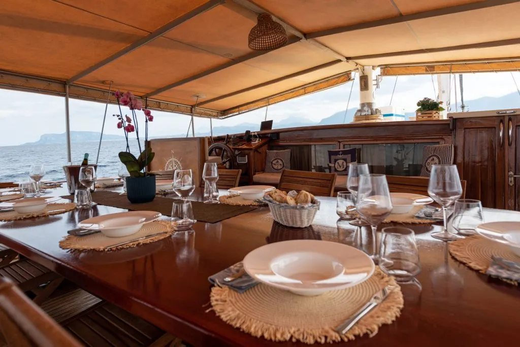 Yacht exterior image