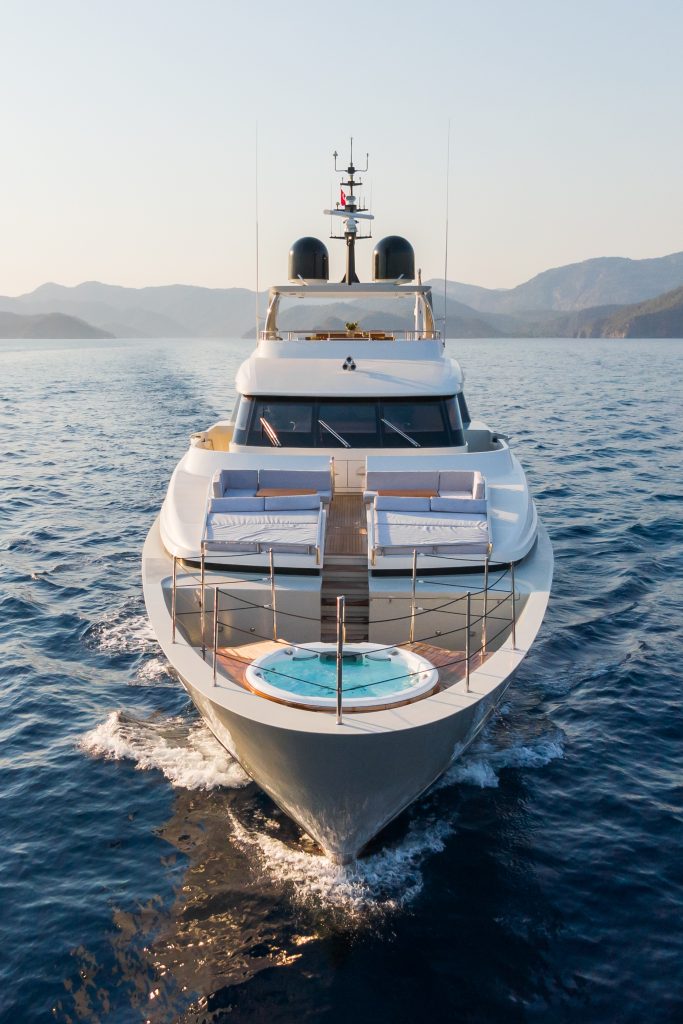 Yacht exterior image