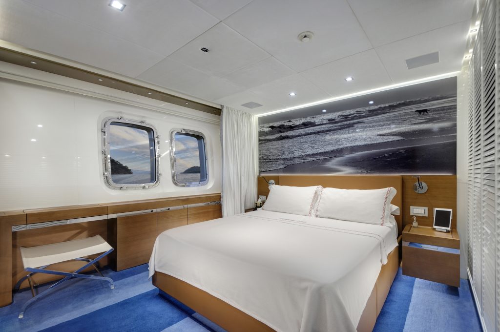 Yacht interior image
