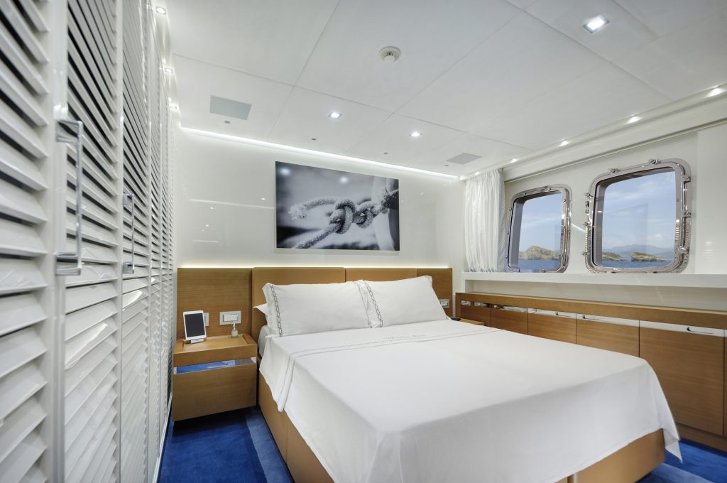 Yacht interior image