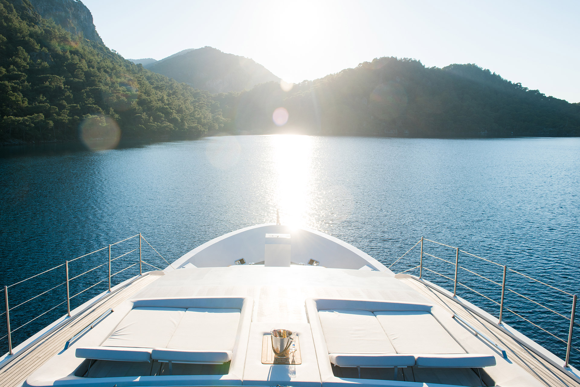 Yacht exterior image