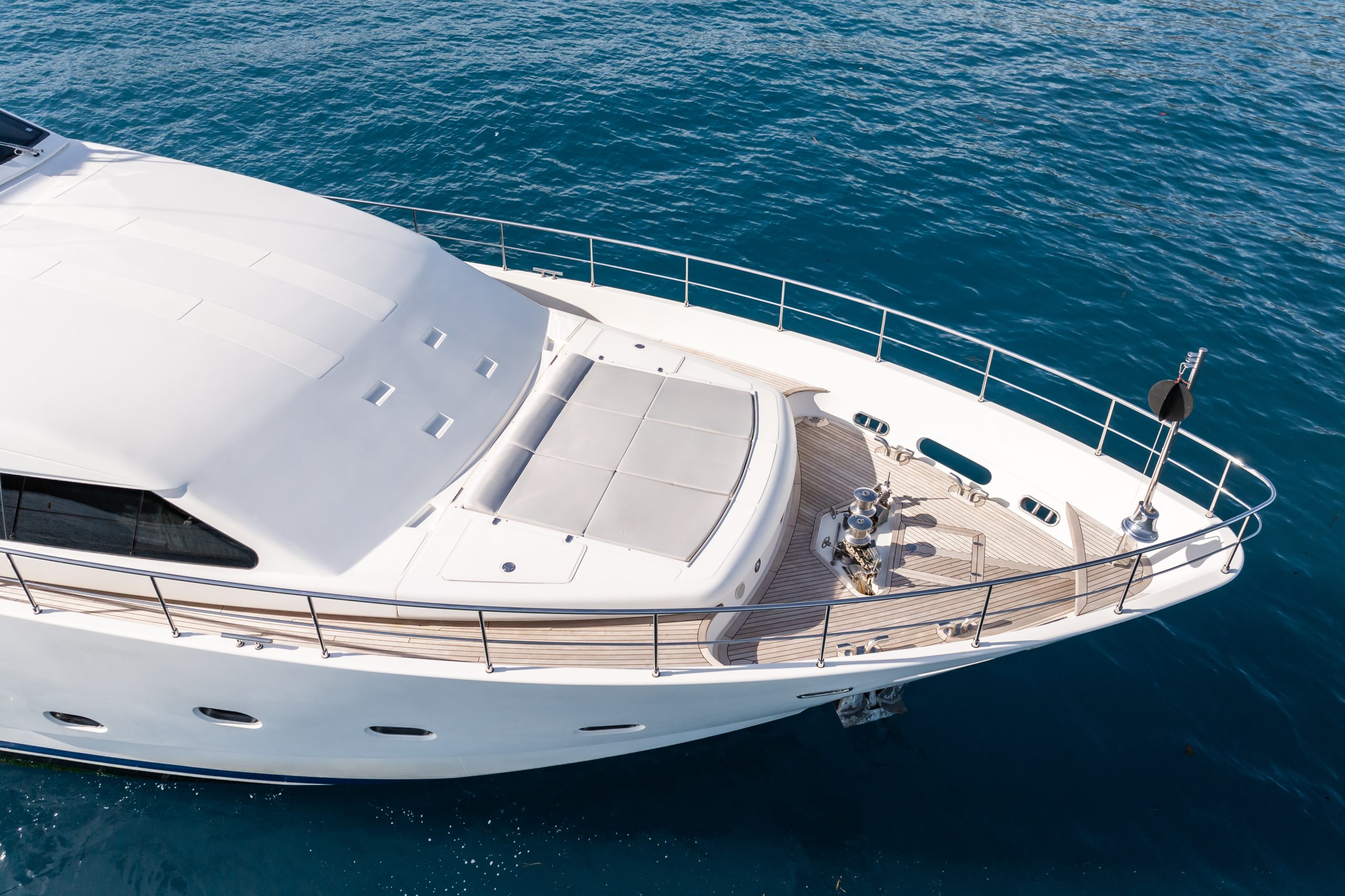 Yacht exterior image