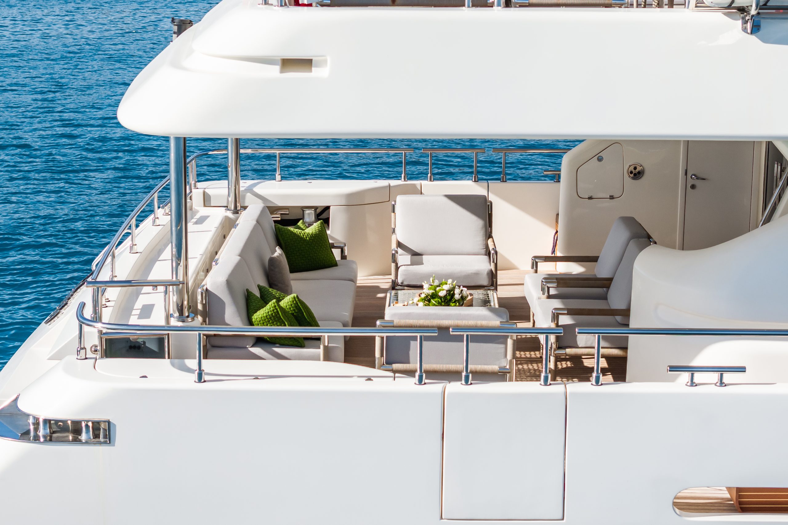 Yacht exterior image