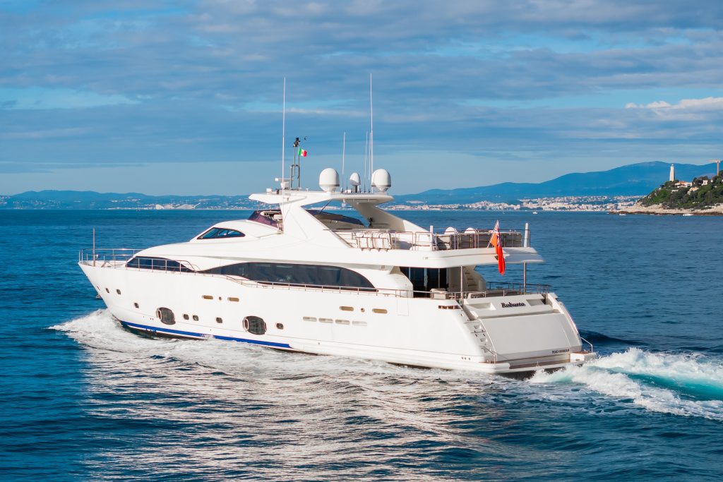 Yacht exterior image