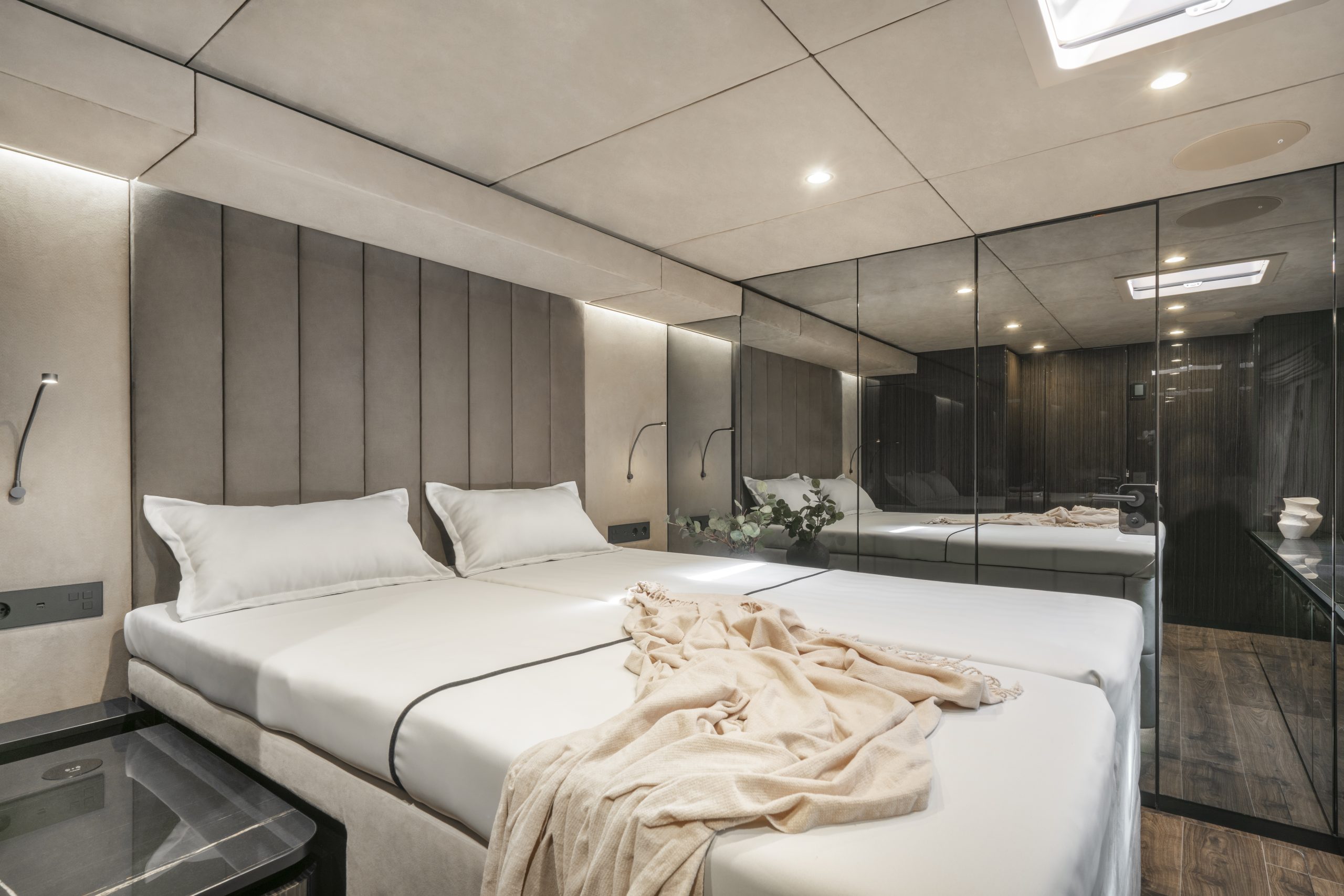 Yacht interior image