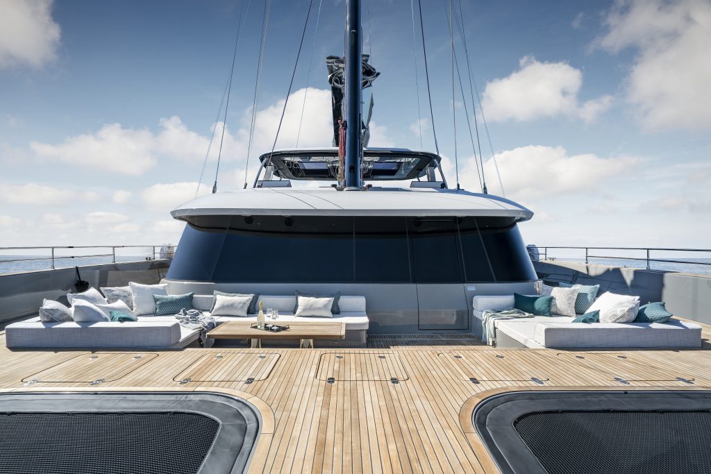 Yacht exterior image