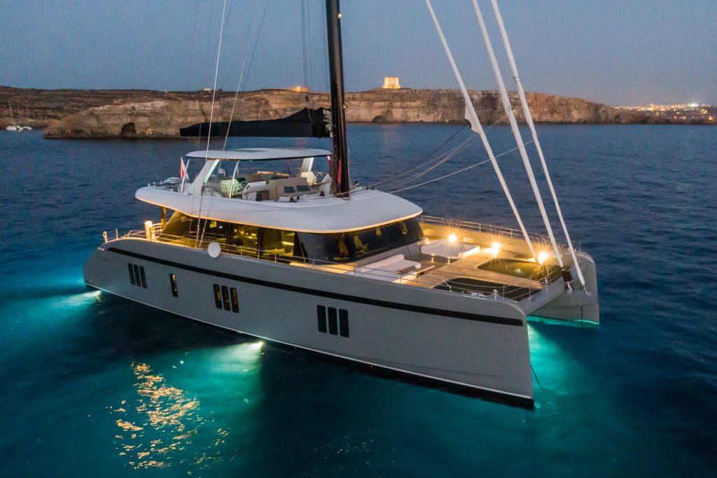 Yacht exterior image