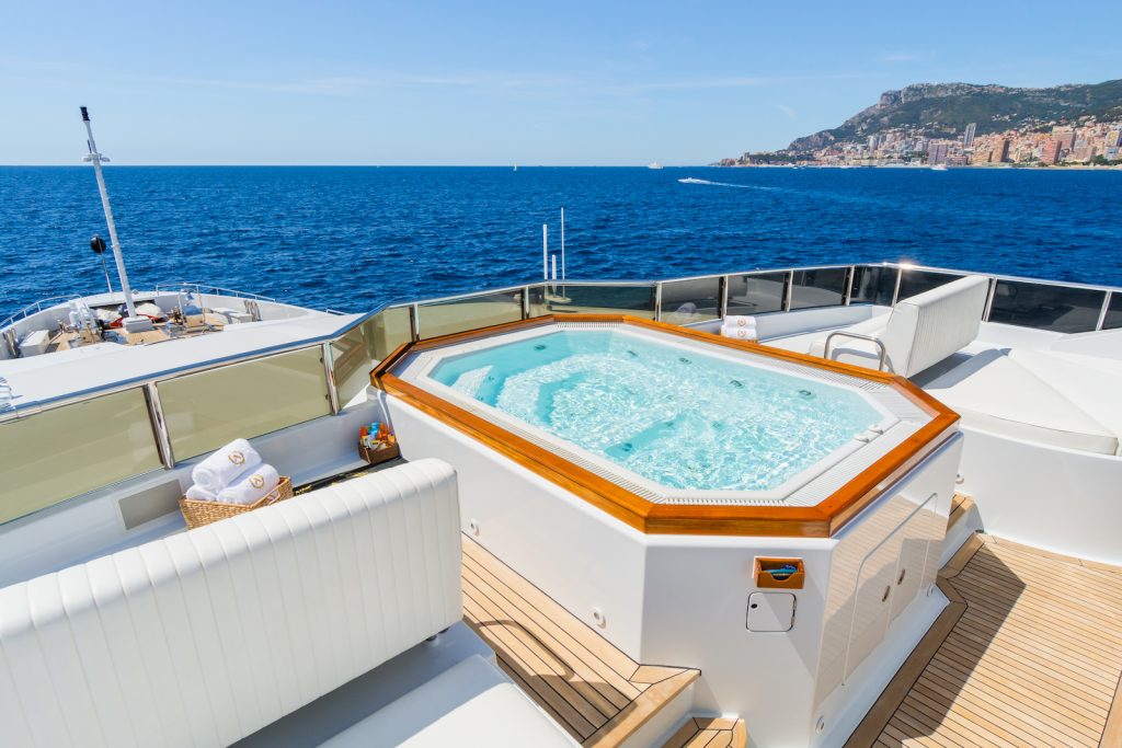 Yacht exterior image