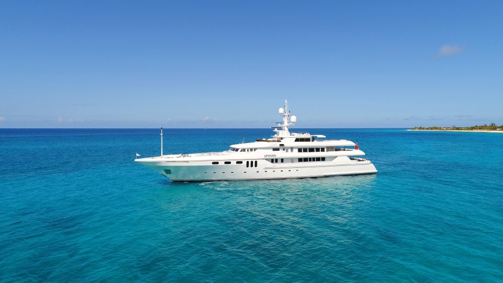 Yacht exterior image