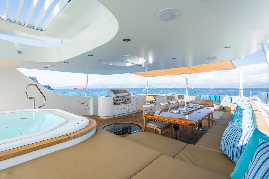 Yacht exterior image
