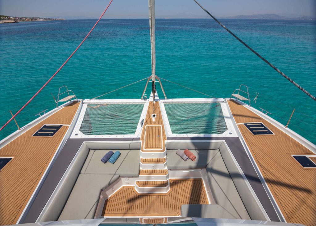 Yacht exterior image