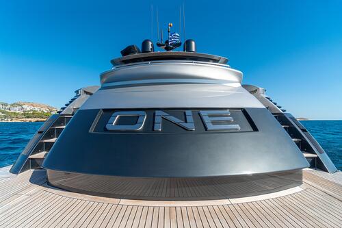 Yacht exterior image