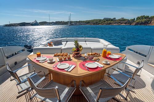 Yacht exterior image