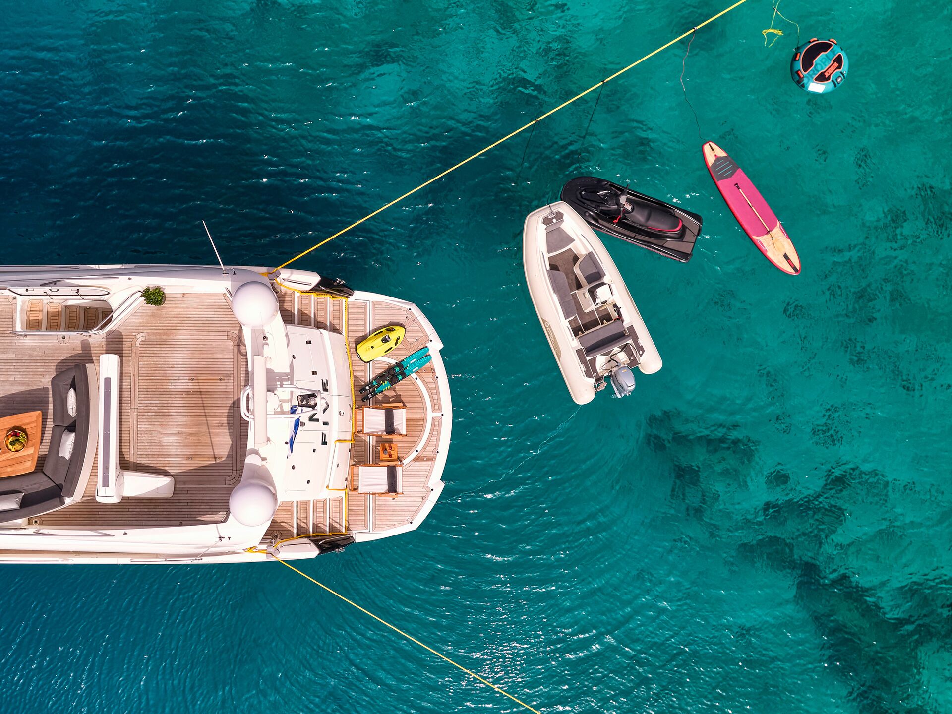 Yacht exterior image