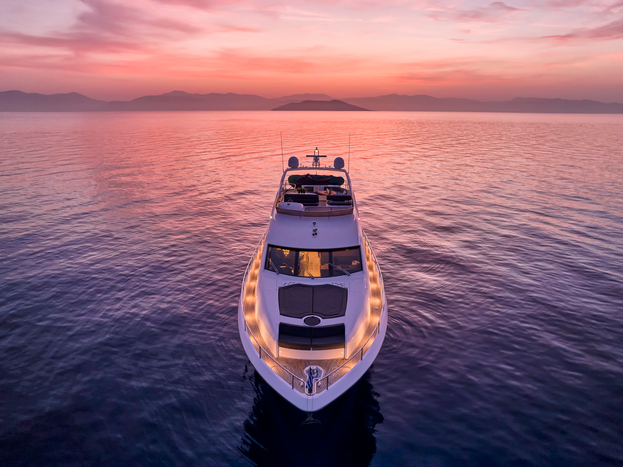 Yacht exterior image