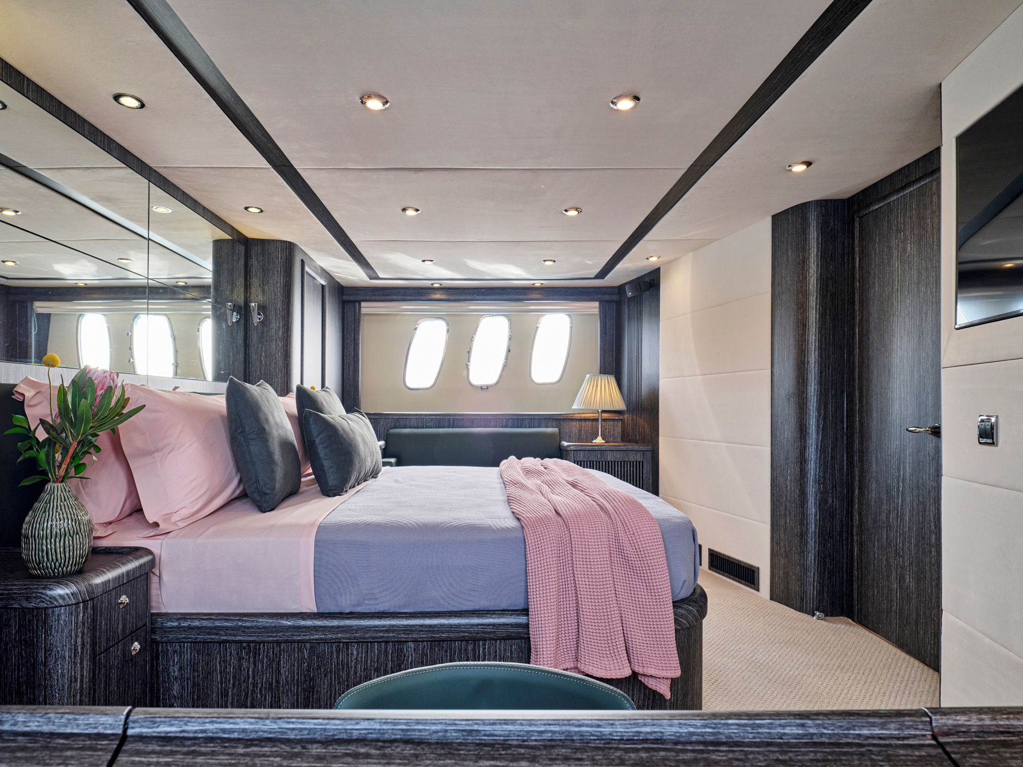 Yacht interior image