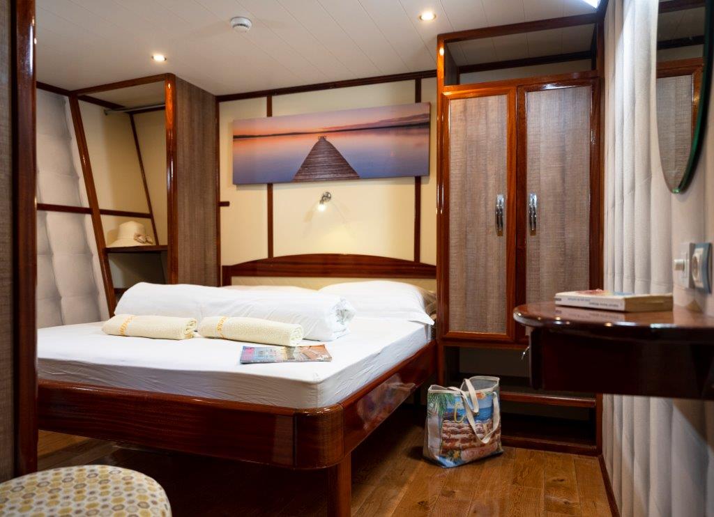 Yacht interior image