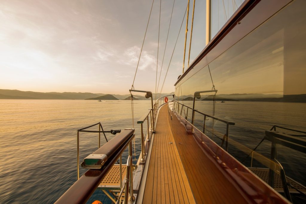 Yacht exterior image