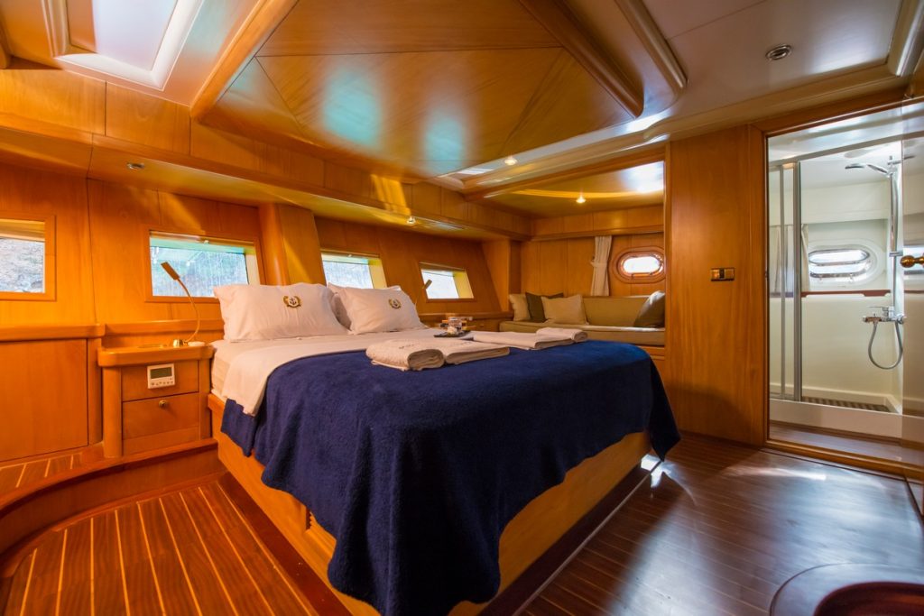 Yacht interior image