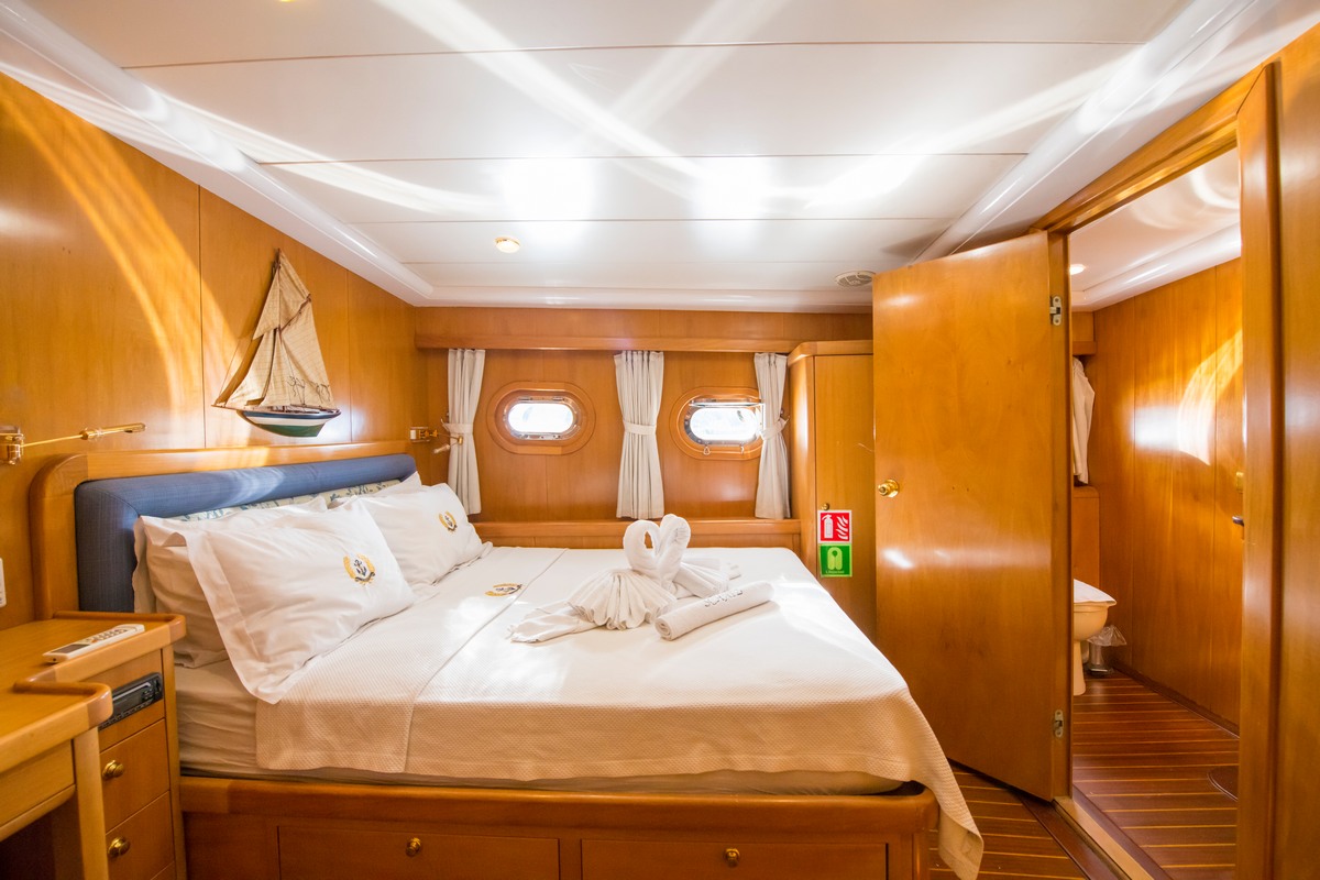 Yacht interior image