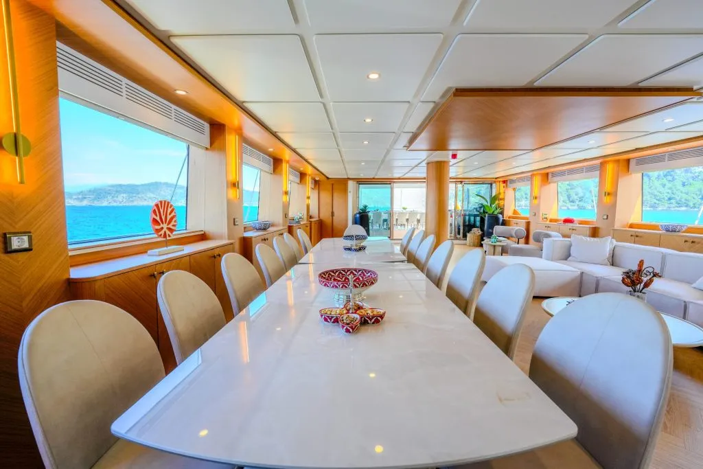 Yacht interior image