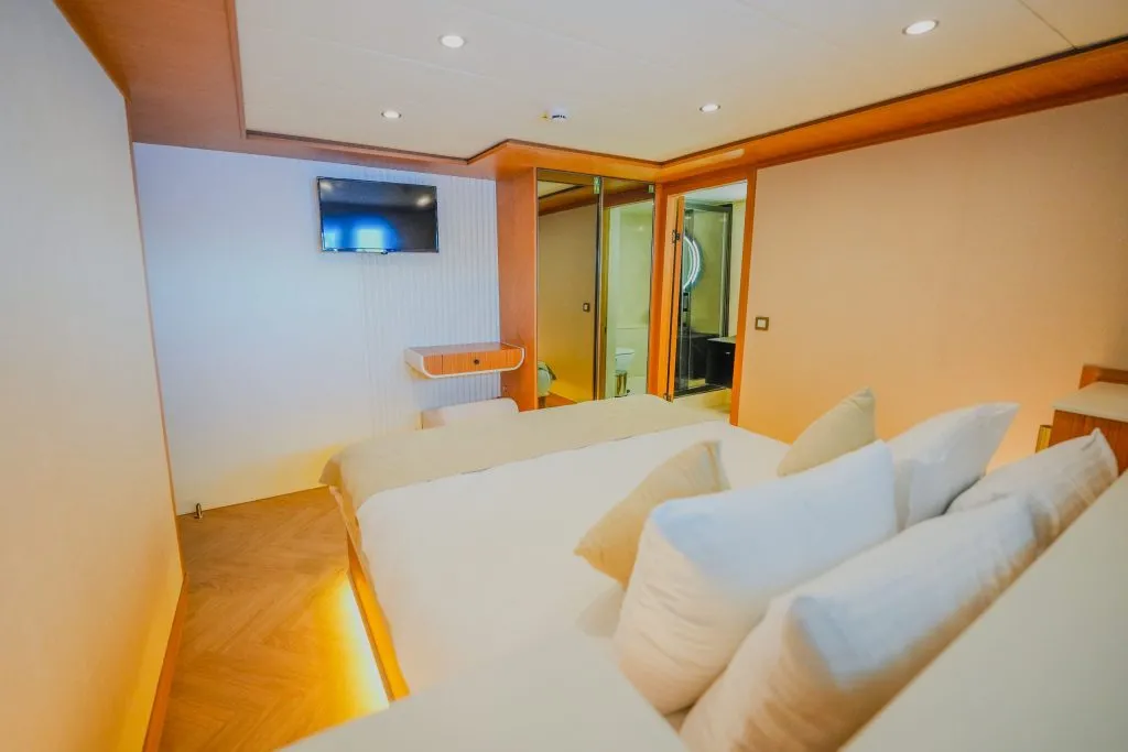 Yacht interior image