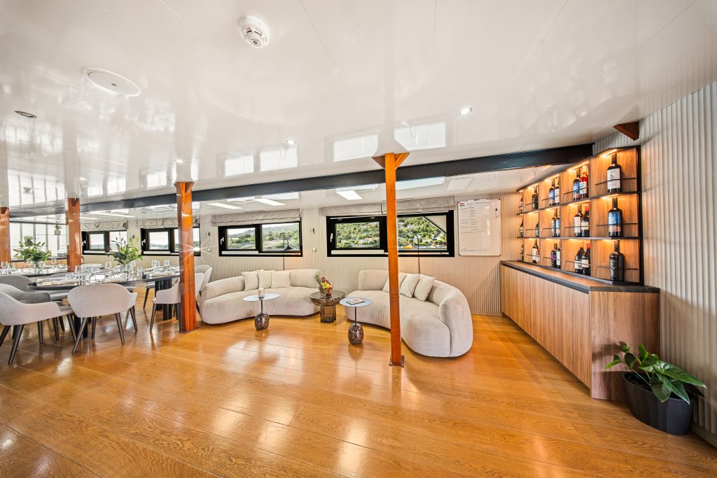 Yacht interior image