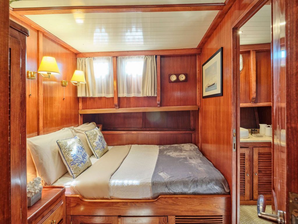 Yacht interior image