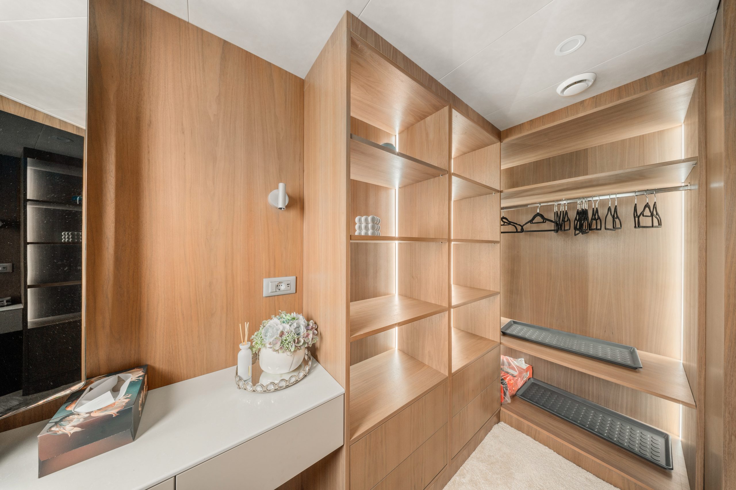 Yacht interior image