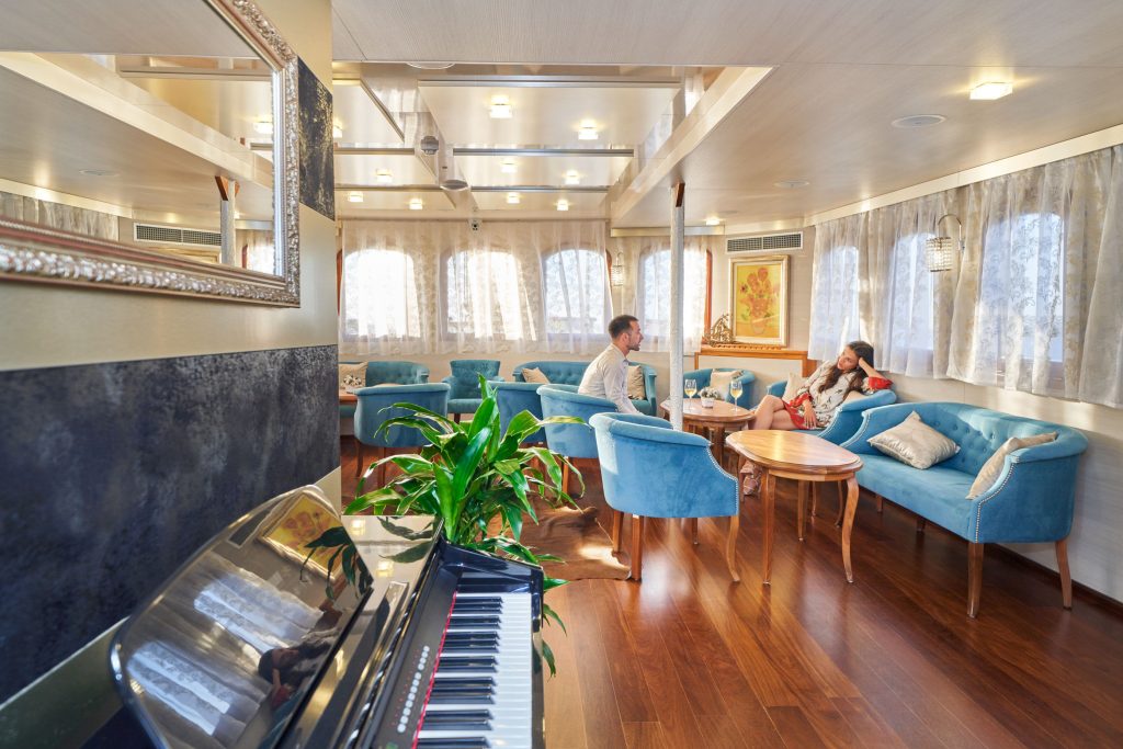 Yacht interior image