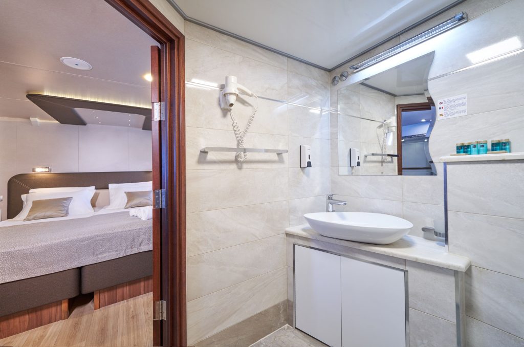 Yacht interior image