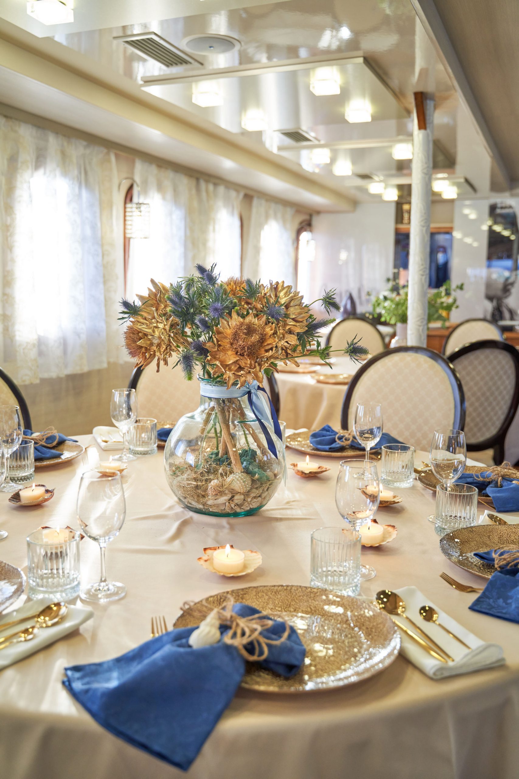 Yacht interior image