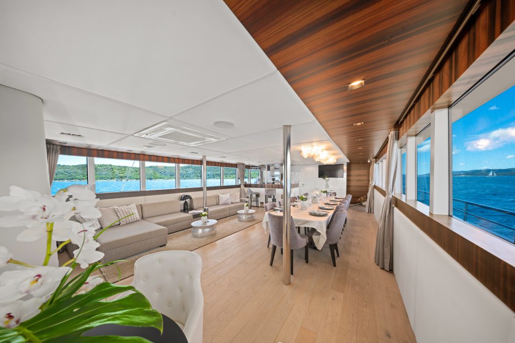 Yacht interior image